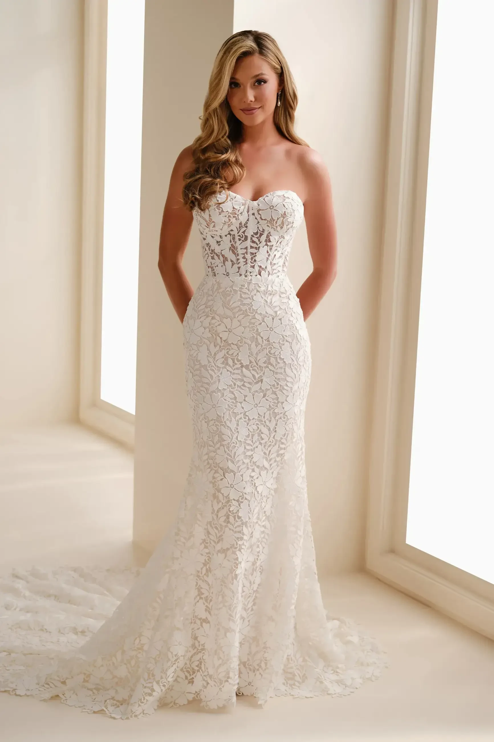 Enchanting by Mon Cheri
